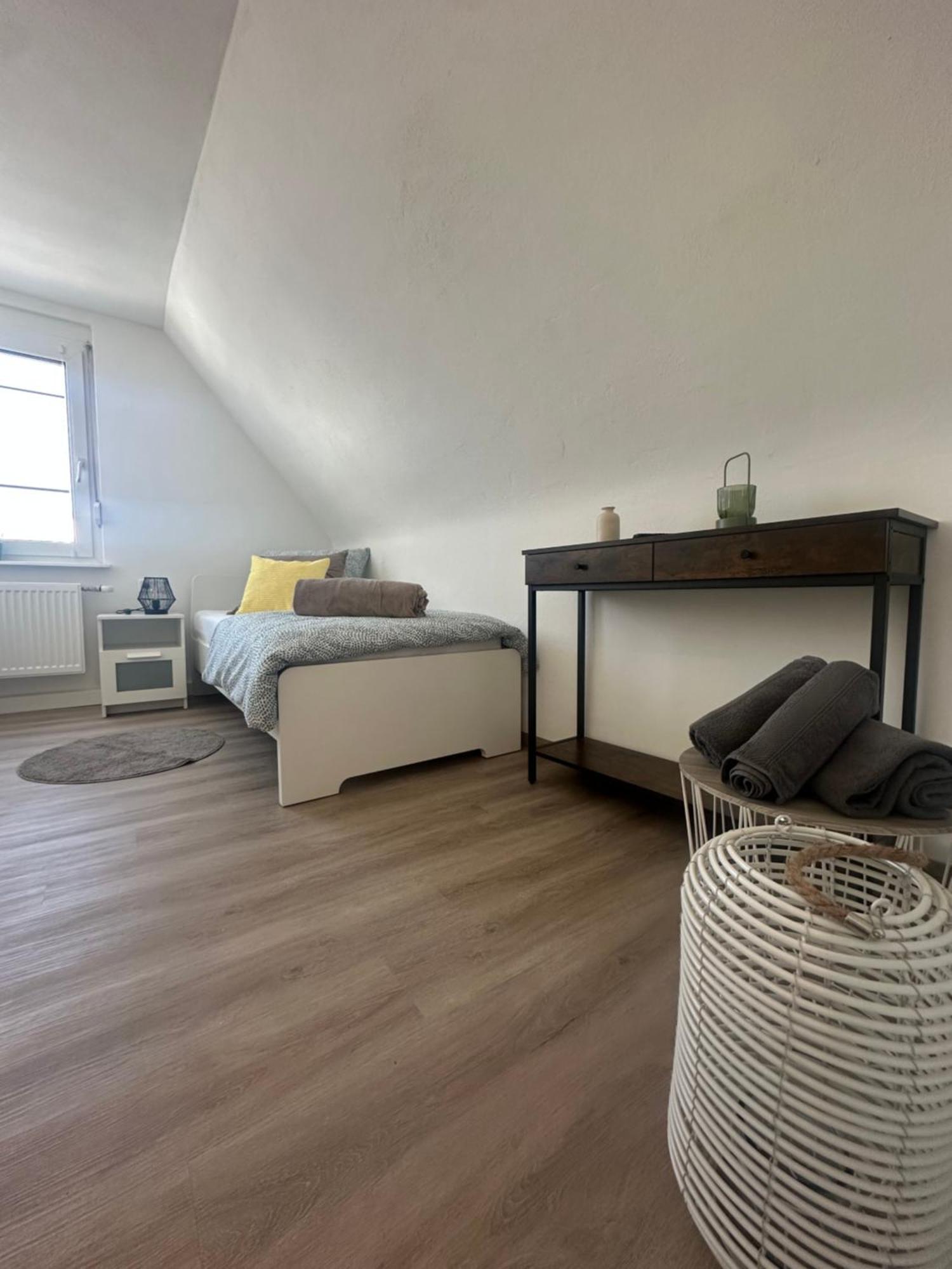 Neckarwestheim Neckarnest Ferienwohnung מראה חיצוני תמונה
